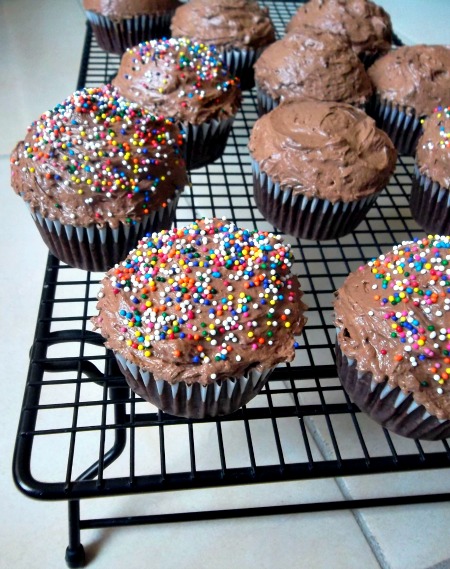 i keep a handy dandy recipe for best ever chocolate cupcakesinn
